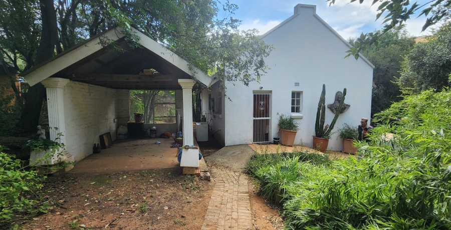 4 Bedroom Property for Sale in Hartbeespoort Rural North West